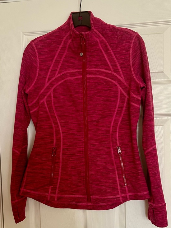 lululemon Define Jacket
• Color: Heathered pink
Size Small - Picture 2 of 4